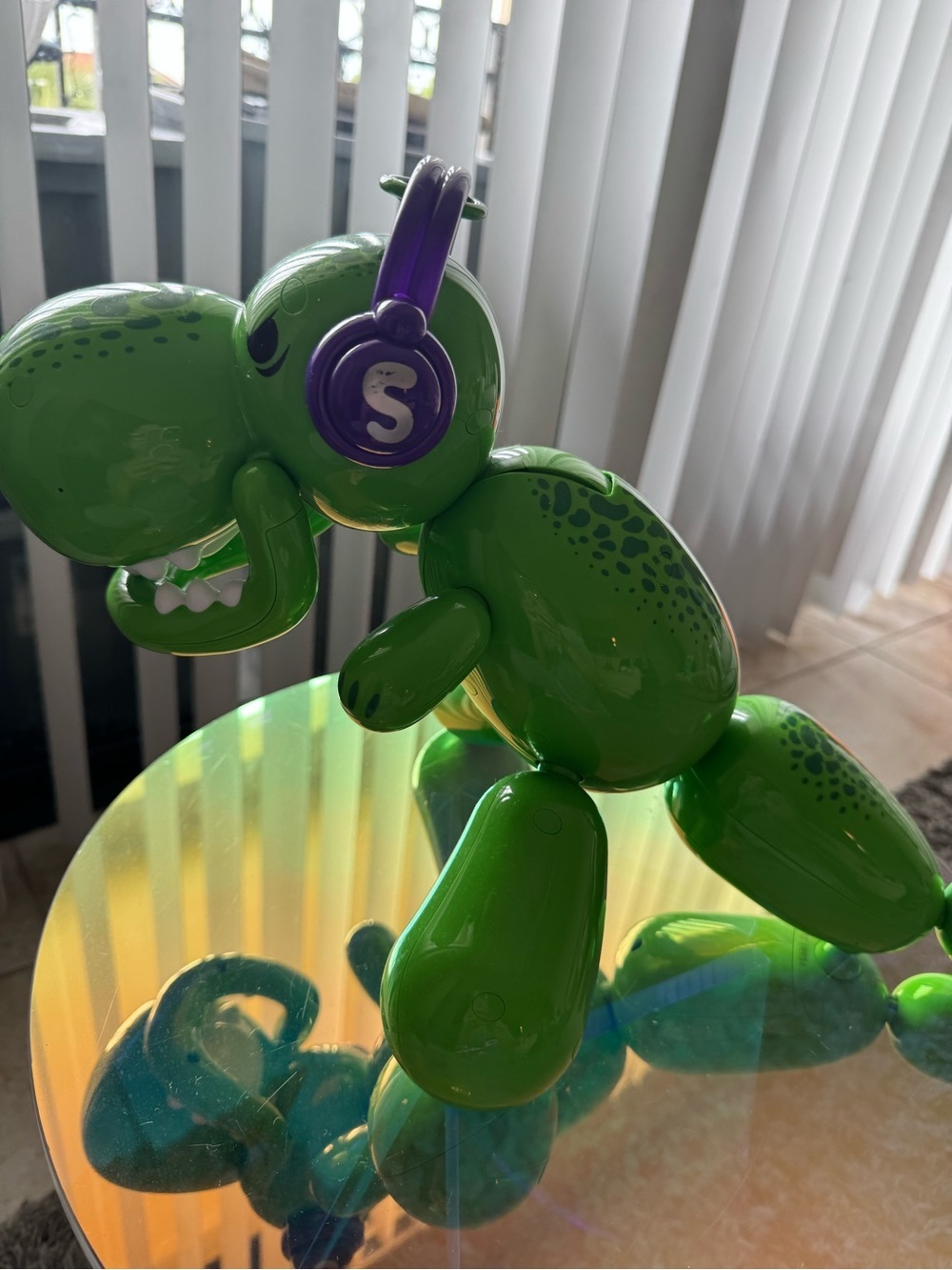 Squeakee Balloon Dino Interactive Pet Toy – 70+ Sounds & Reactions - Picture 3 of 3